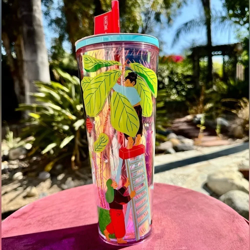 NEW STARBUCKS LIMITED EDITION CELEBRATING TOGETHERNESS AND JOY IN THE EV… - Picture 3 of 9